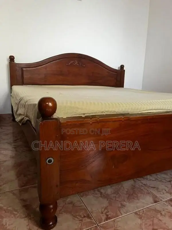 Teak Wood Bed frame(72*75)