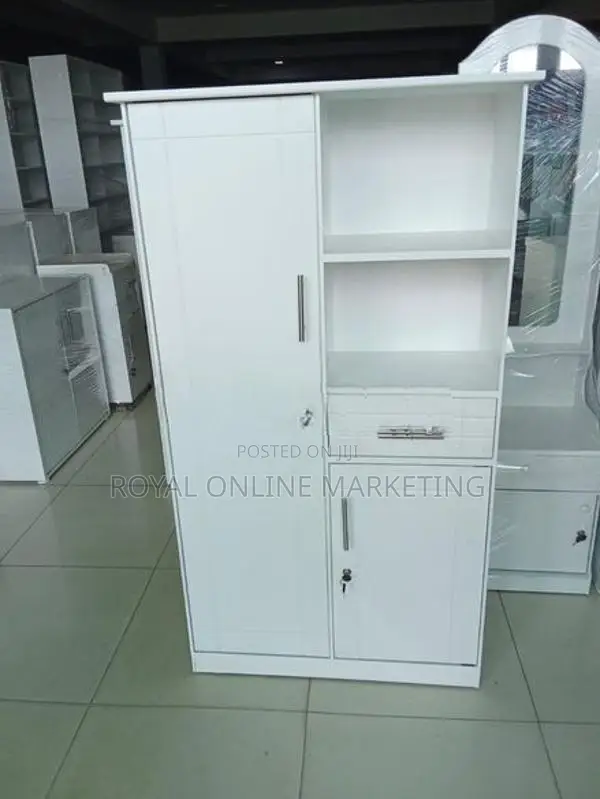 baby cupboard (A-11)