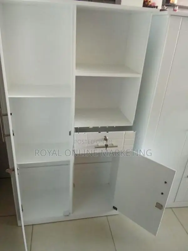 baby cupboard (A-11)