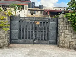Used Gate