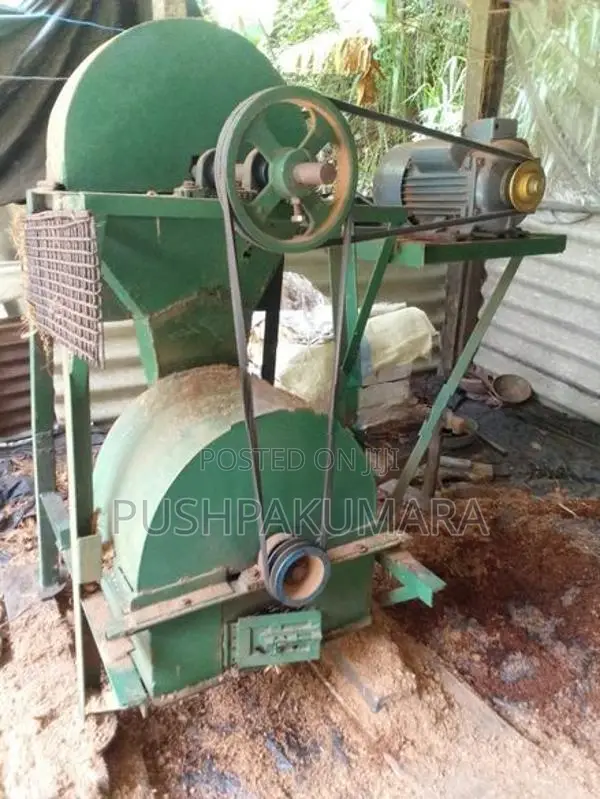 Coconut Husk Cutting Machine