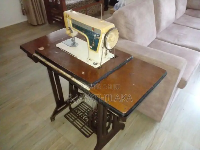 Singer Sewing Machine