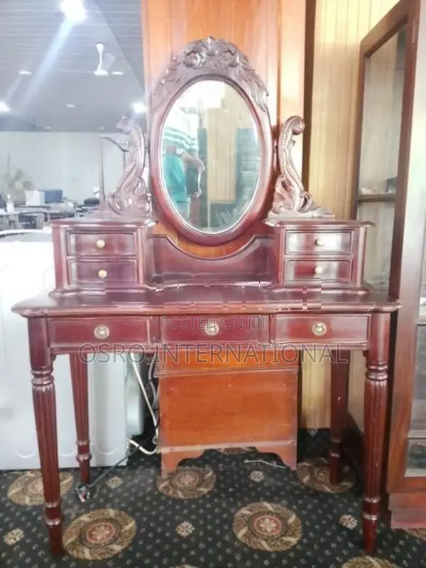 Mahogany 7 Drawer Dressing Table