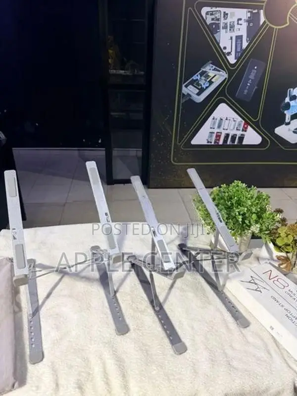 N8 LAPTOP STAND