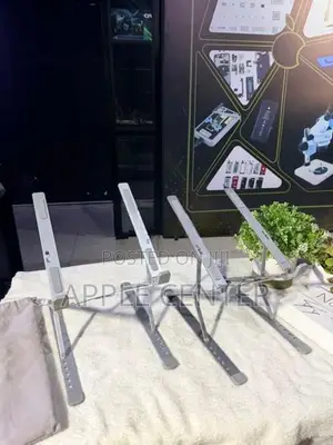 N8 LAPTOP STAND