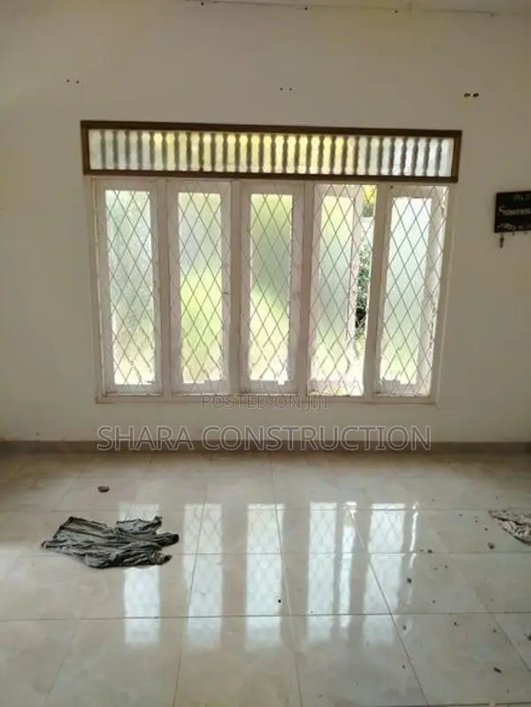 ගලවන ලද ගොඩනැගිලි ද්‍රව්‍ය