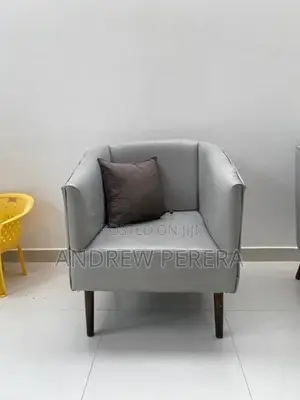 Tekla 3-Piece Lounge Set – 2 Chairs Ottoman