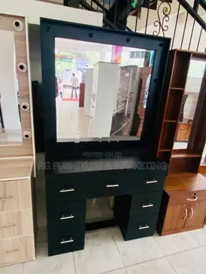 Modern 7 Drawers Dressing Table