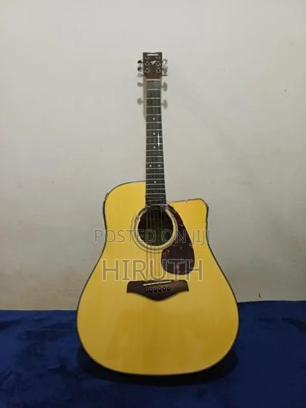 Yamaha Guitar