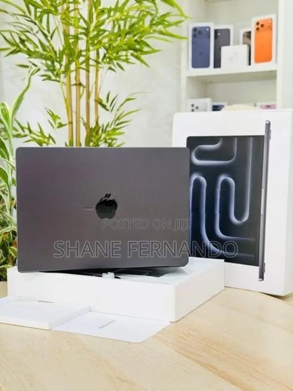 Apple MacBook Pro M5 14"Inch 16GB/1TB 2026