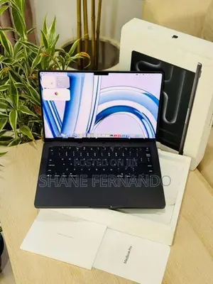 Apple MacBook Pro M5 14"Inch 16GB/1TB 2026