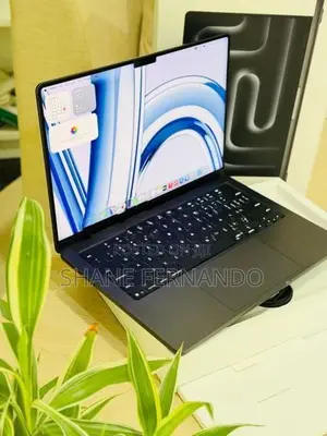 Apple MacBook Pro M5 14"Inch 16GB/1TB 2026