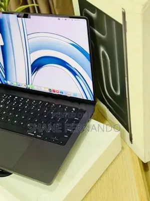 Apple MacBook Pro M5 14"Inch 16GB/1TB 2026