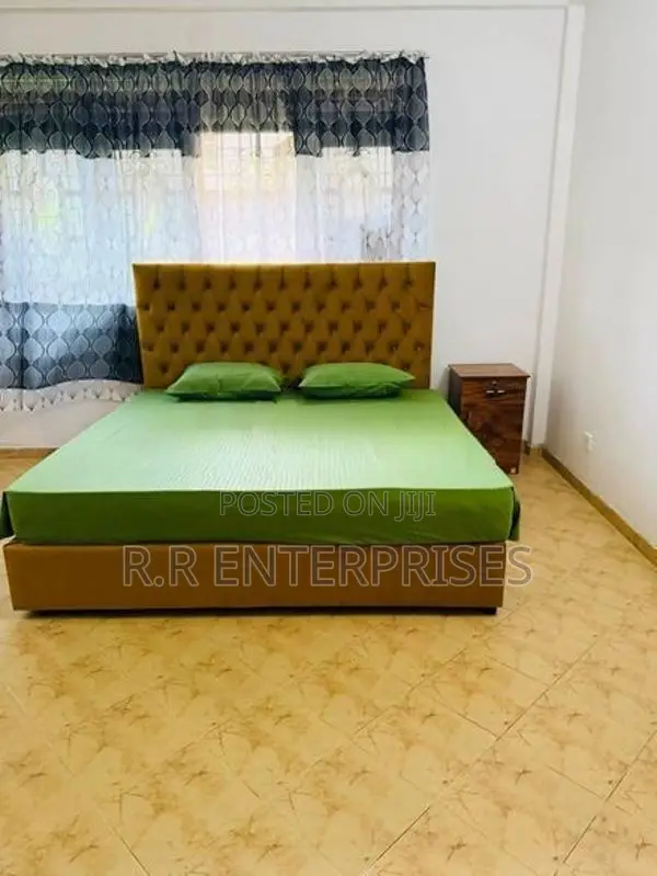 New 72*72 Cushion Bed with Spring Mattresses