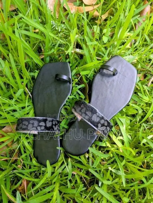 Flat Slippers