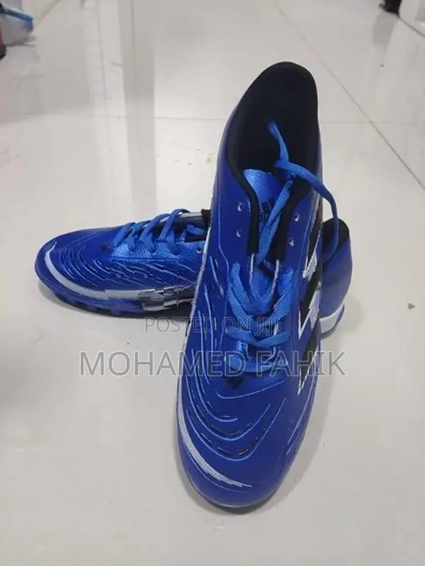 Futsal Shoe ( Kids Size )