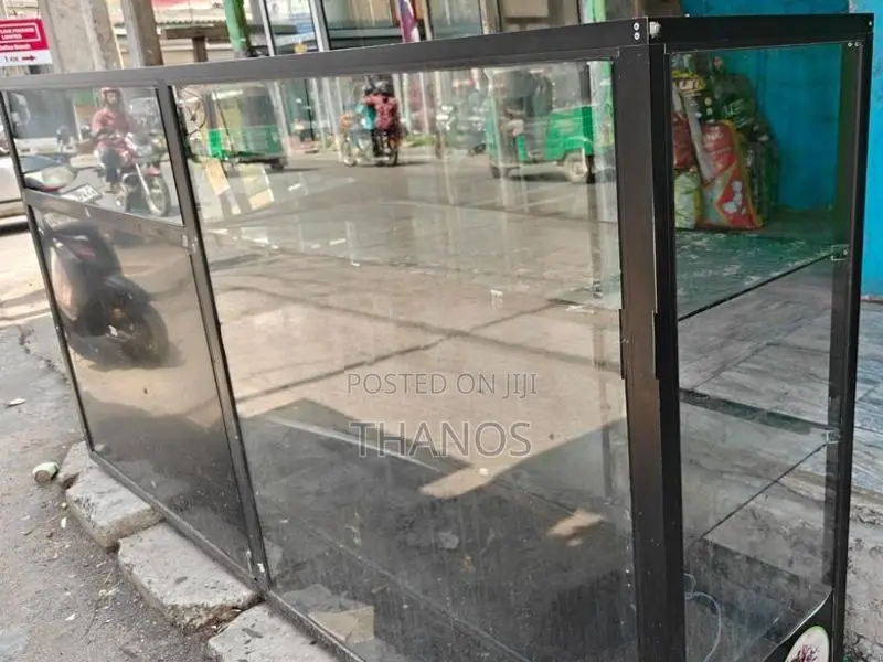 Showcase Glass Counter