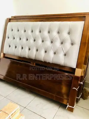 New Cushion 6*5 Ft Teak Box Bed