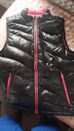 Arena Brand Men's Padded/Puffer Sleeveless Vest