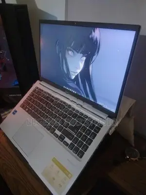 ASUS Vivobook 15 (i7 12th Gen)
