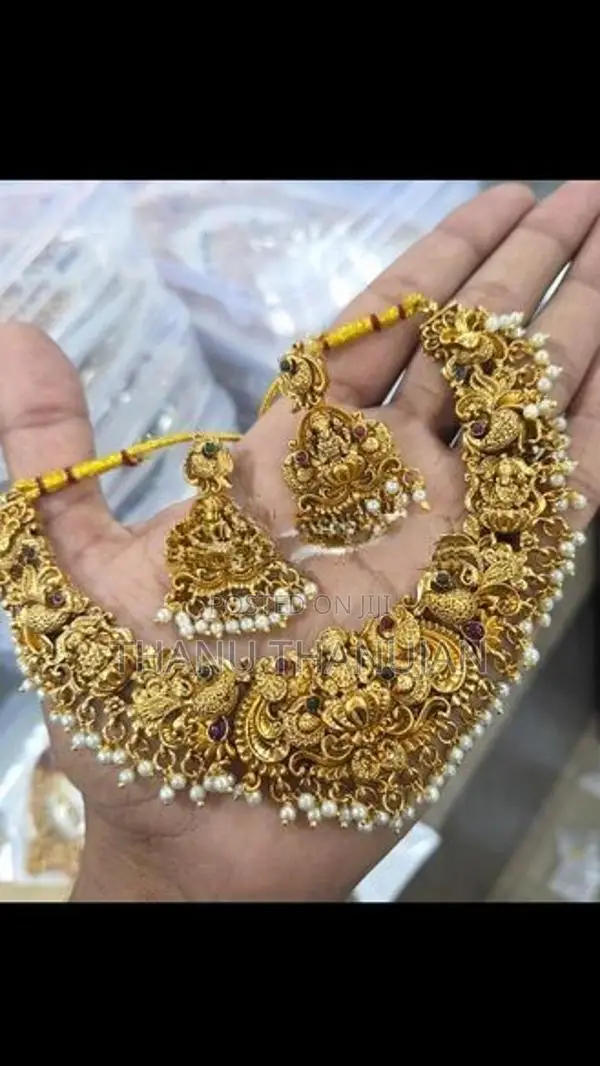 Necklace Set