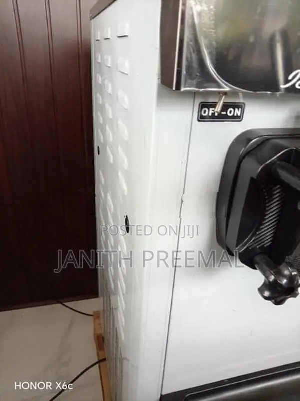 Ice Cream Machine