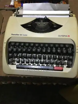 Olympia English Type Writer