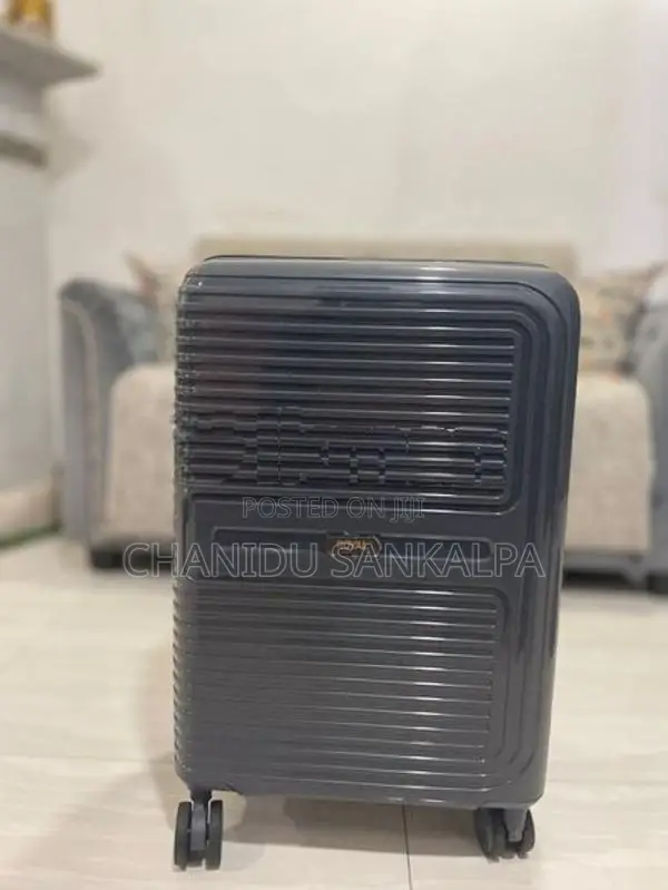 Royal Hand Luggage