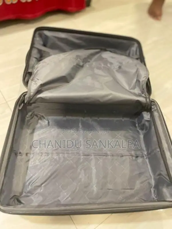 Royal Hand Luggage