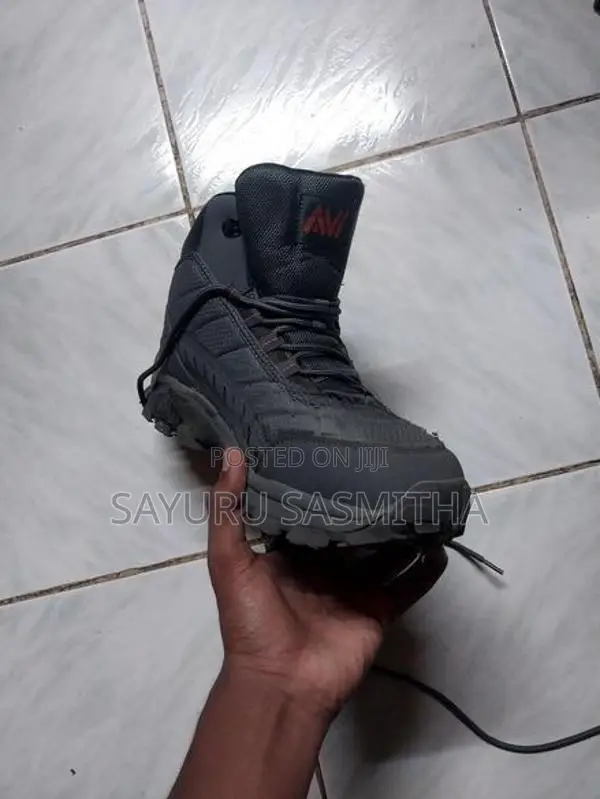 AVI Outdoor Casual Shoes