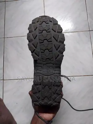 AVI Outdoor Casual Shoes