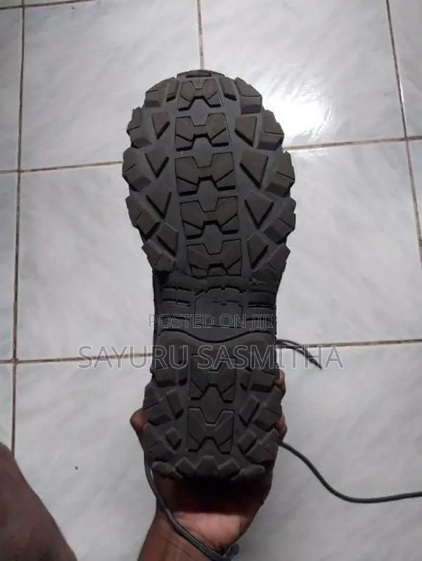 AVI Outdoor Casual Shoes