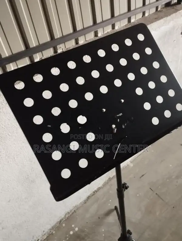 Music stand