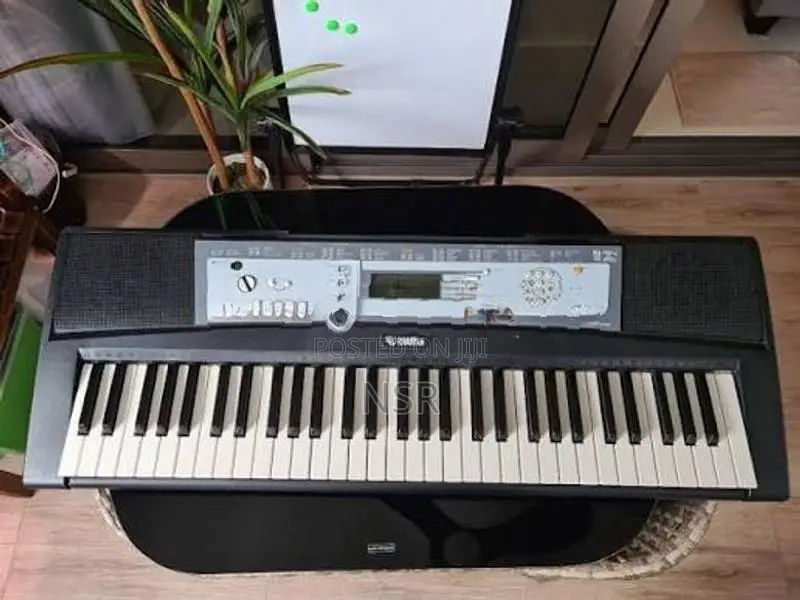 Yamaha PSR E 213 Keyboard Organ