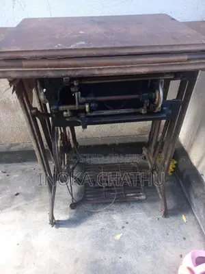 Sewing Machine Singer