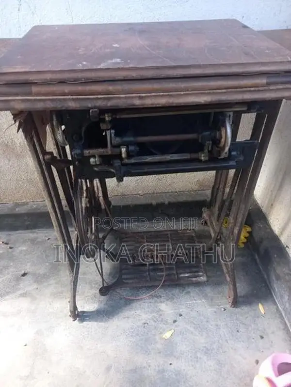 Sewing Machine Singer
