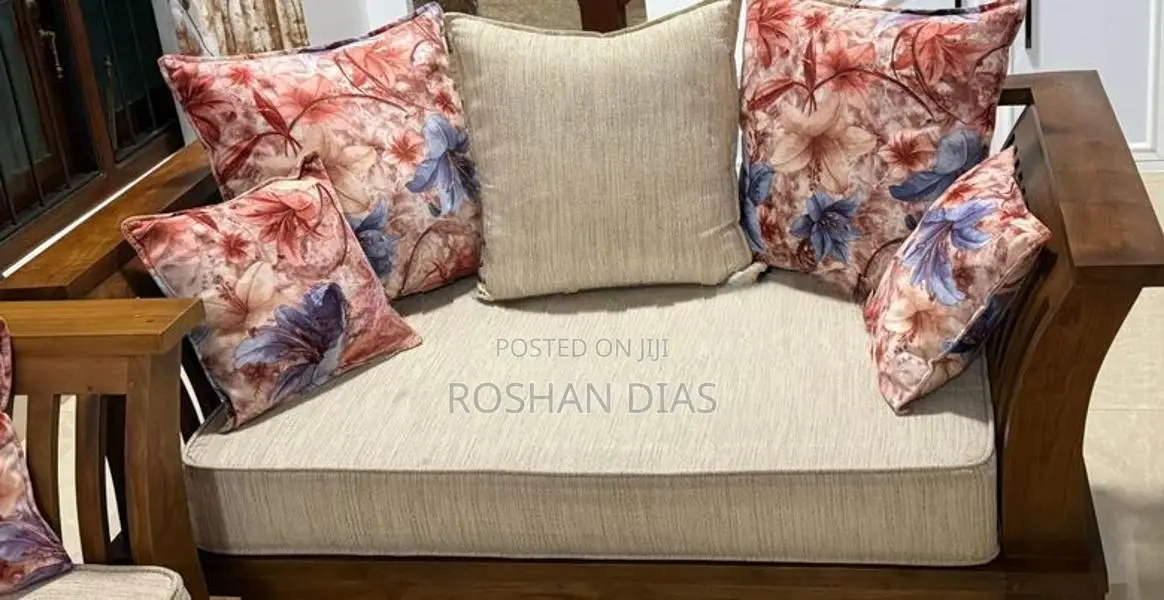 Modern Sofa Set