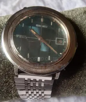 Seiko 1970s Blue Striped