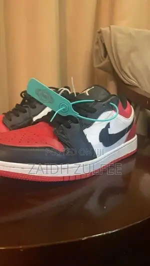 Nike Air Jordan Red