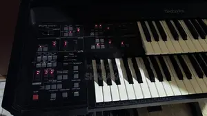Keyboard Piano - Technics SX-EX5L