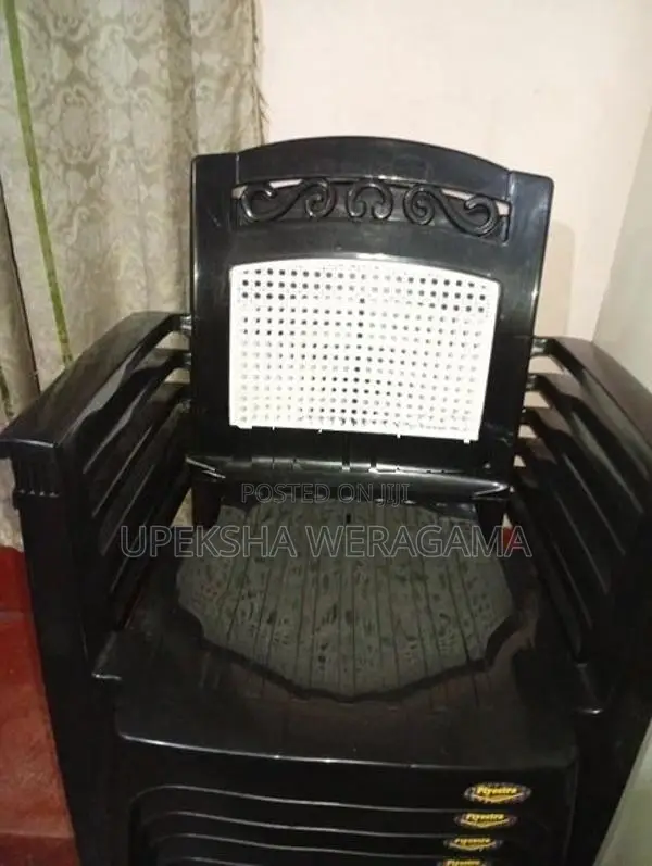 Damro Chair Set with Table