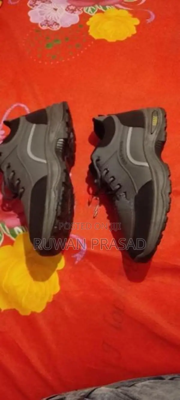 Men's Shoe