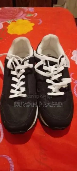 DREAM Men's Shoe