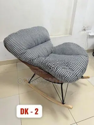 Brand New Rocking Chairs වැඩ ඉවර වෙලා ඇවිත් සැහැල්ලුවෙන් ඉන්න!