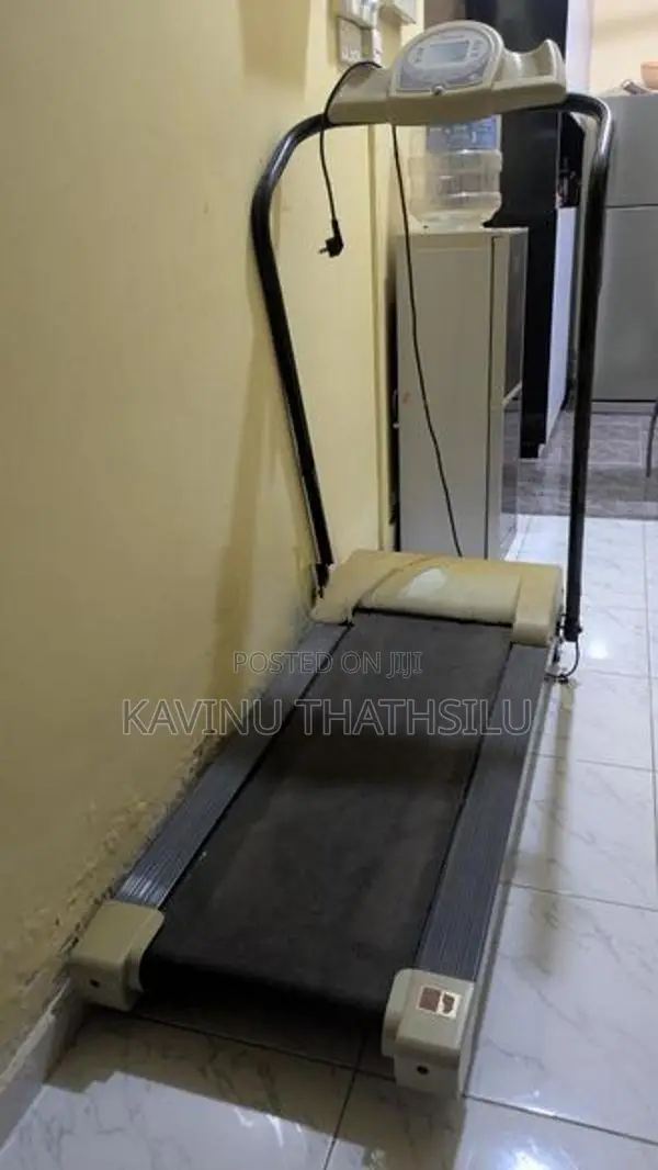 Eser Motorized Treadmill