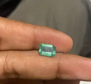 Emerald Gem Stone 2.15 Cts