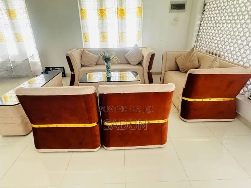 Damro Sofa Set