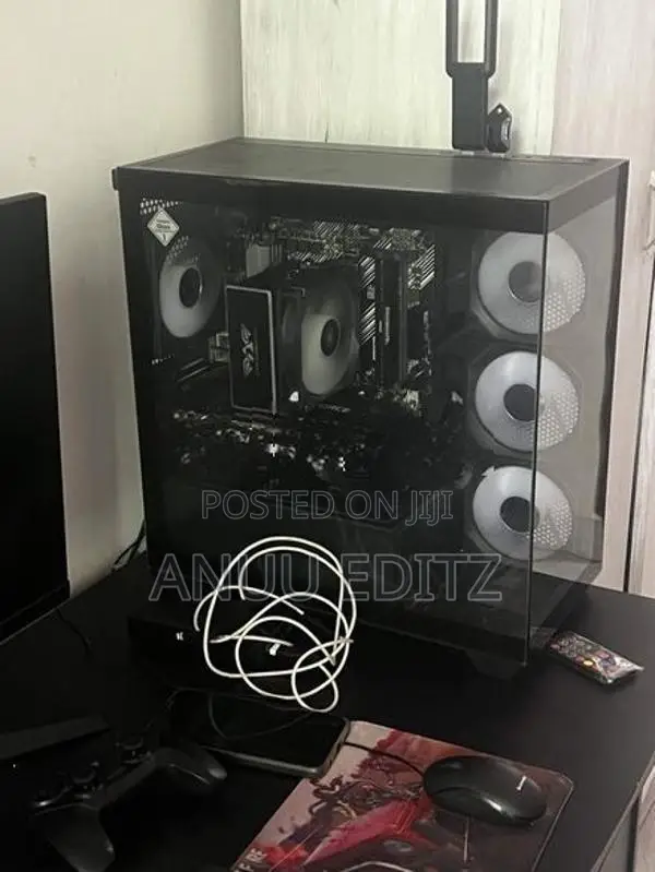 Gaming Casing With 3 Argb Fans