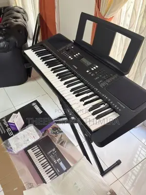 YAMAHA PSR-E373