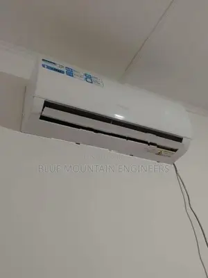 12000 BTU Air Conditioner Non Inverter Manja
